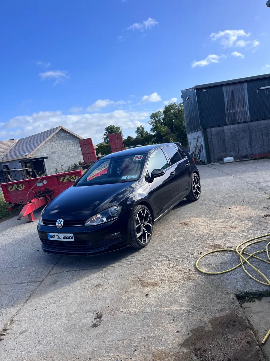 Volkswagen Golf 2015 - Image 1