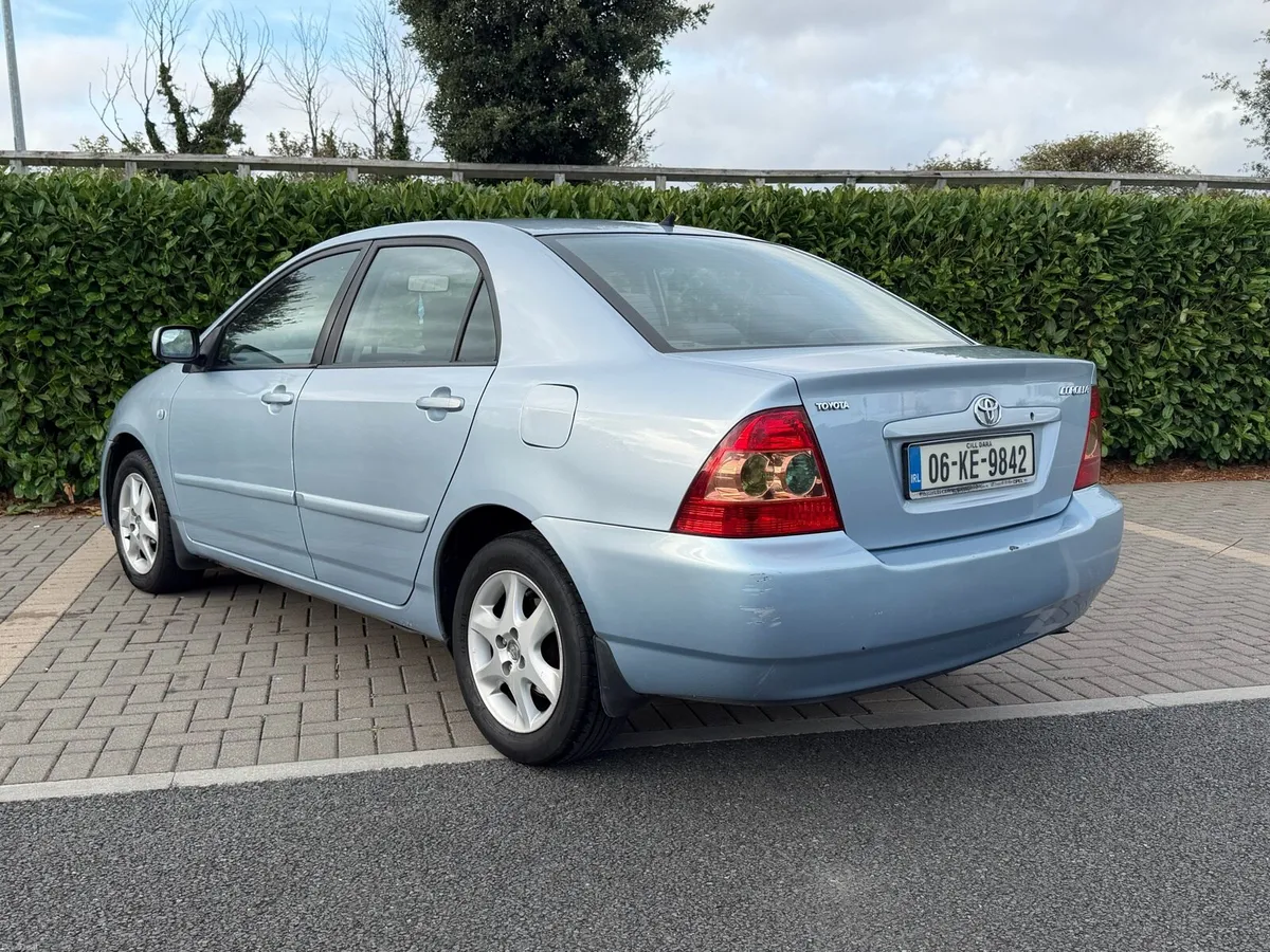 TOYOTA COROLLA 1.4 PETROL MANUAL - Image 5