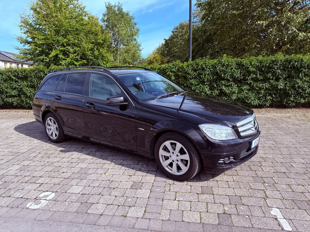 2011 MERCEDES C220 CDI EXECUTIVE SE AUTO ESTATE - Image 1