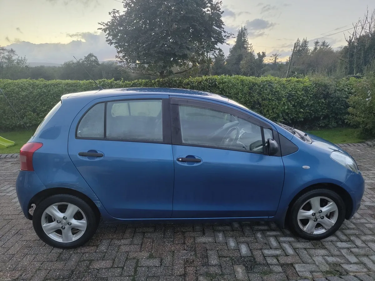 Car - Image 3