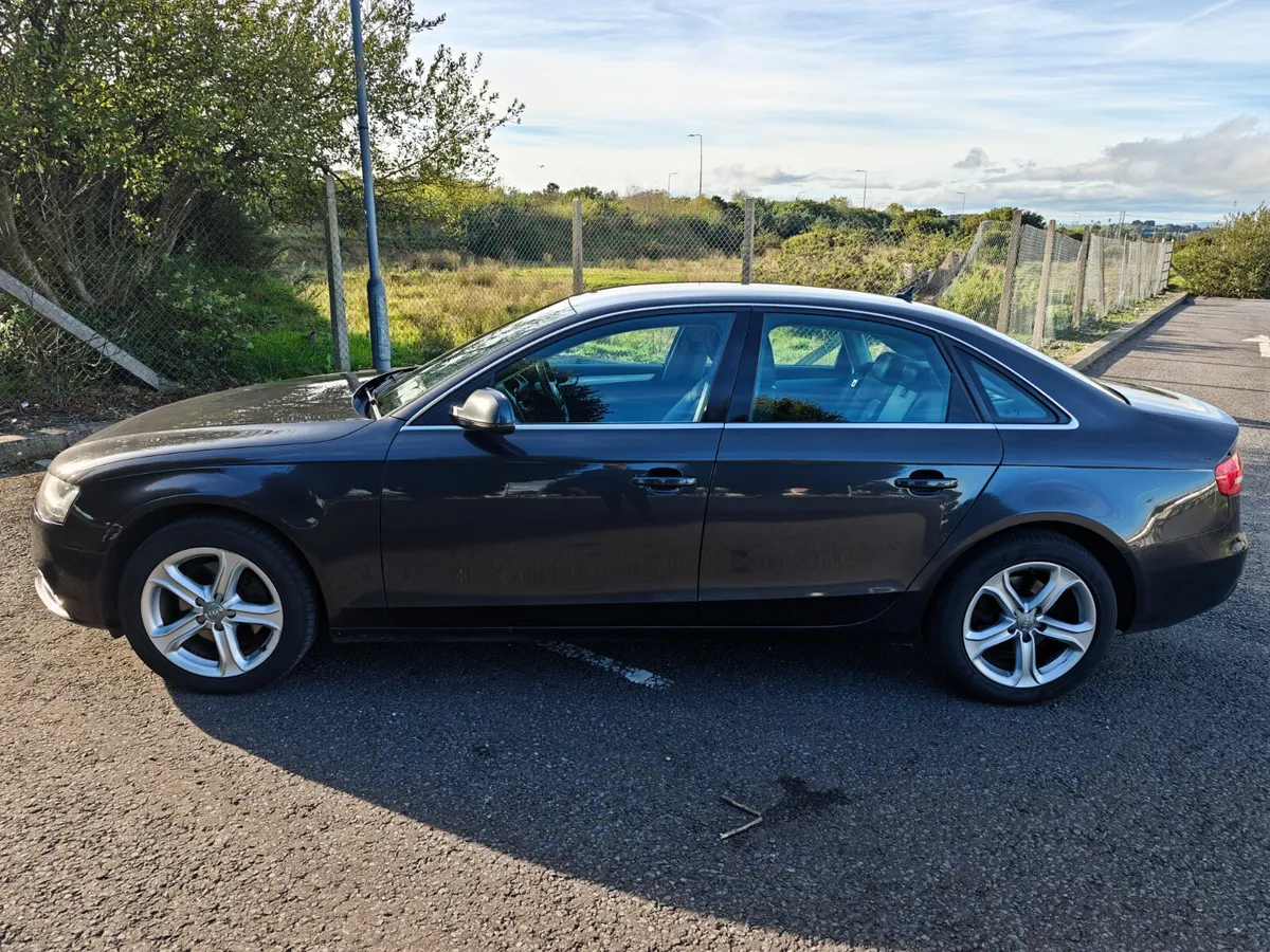 Audi A4 2013 Automatic - Image 4