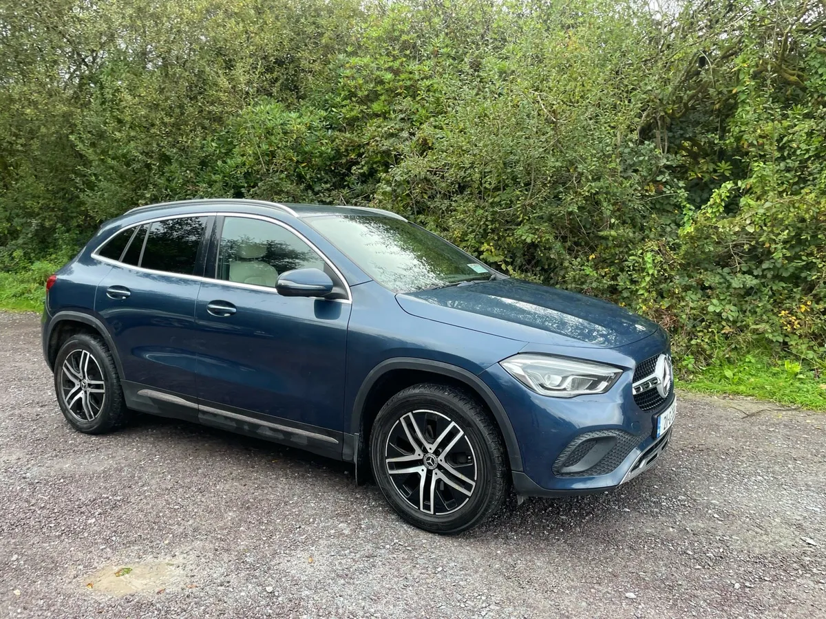 Mercedes-Benz GLA 180d - Image 2
