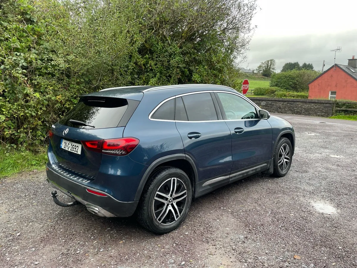 Mercedes-Benz GLA 180d - Image 3