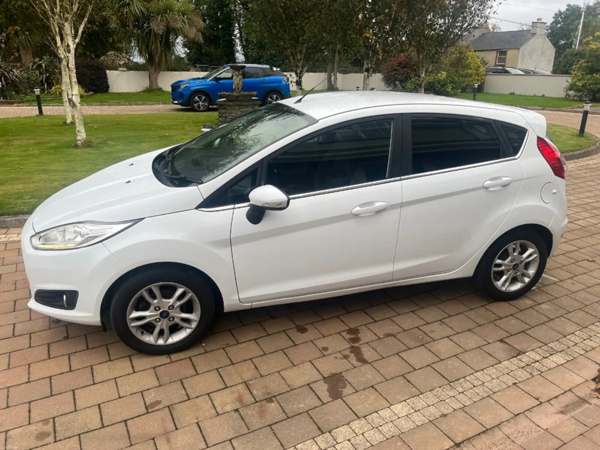 Ford Fiesta ZETEC - Image 6