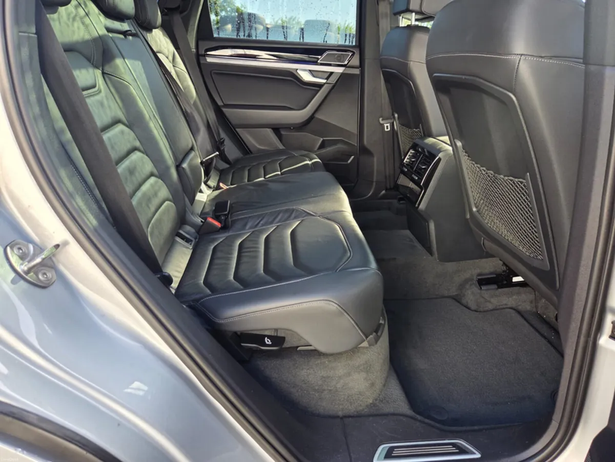 Volkswagen Touareg R LINE DESIGN 3.0 TDI 4M 286HP - Image 5