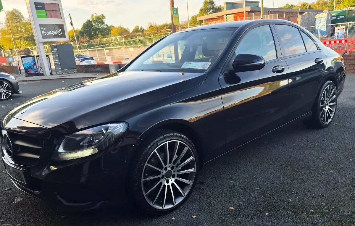 Mercedes-Benz C-Class 2017 - Image 3