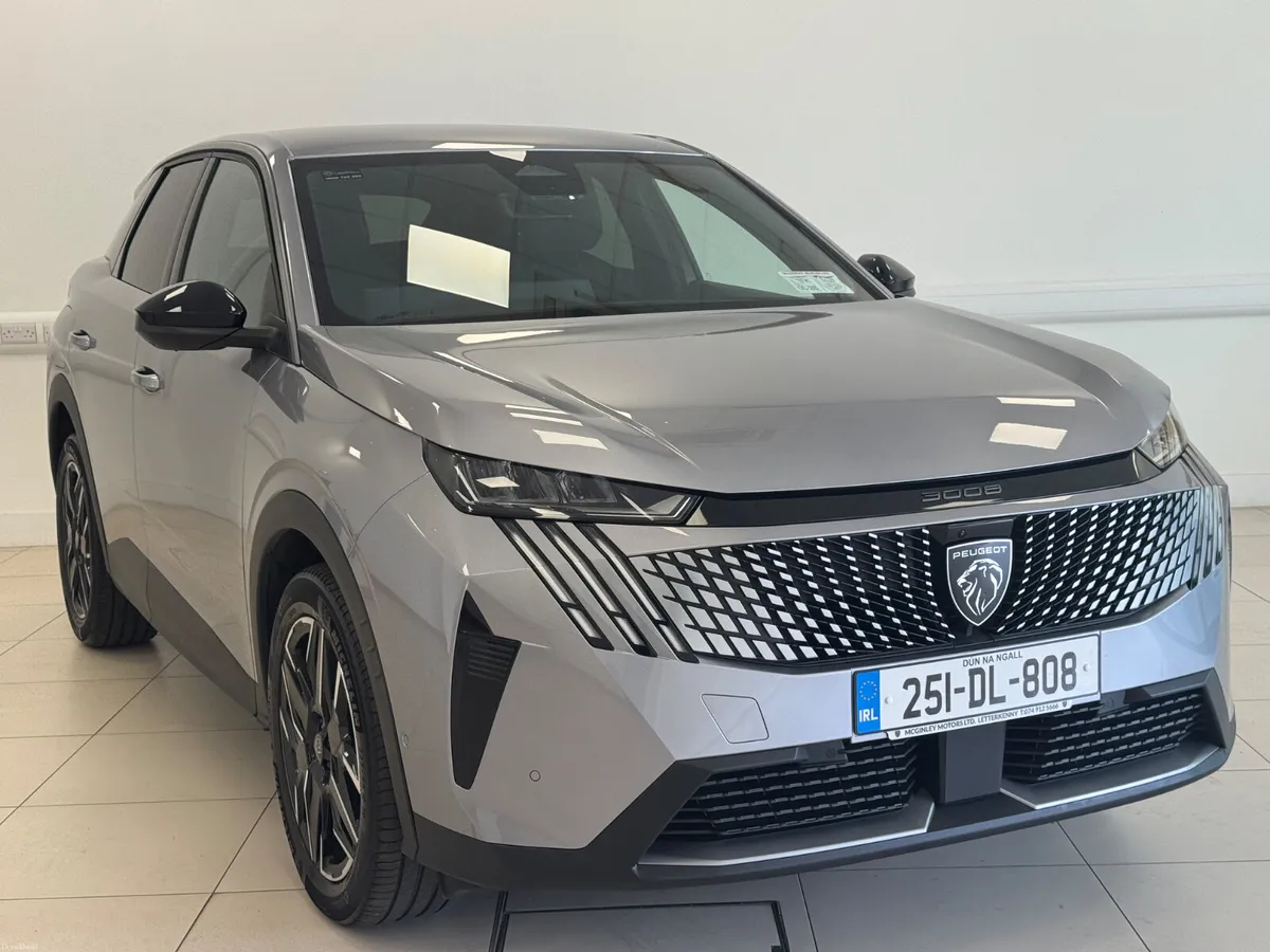 Peugeot 3008 hybrid allure 2025 - Image 1