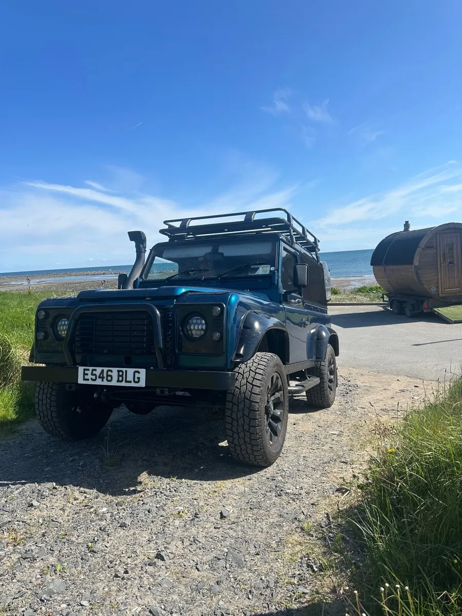 Land Rover Defender 1988 - Image 2