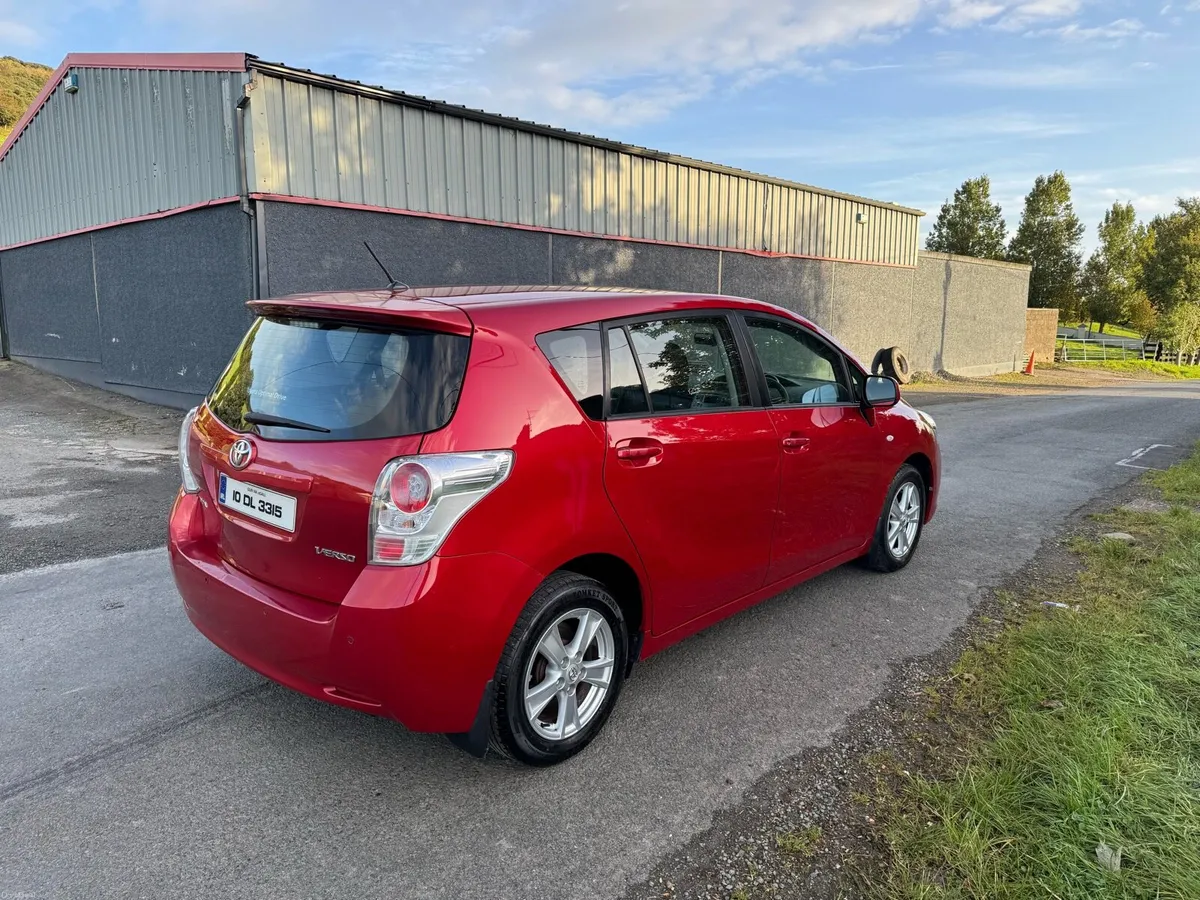 LOW MILES 2010 Toyota Verso - Image 2