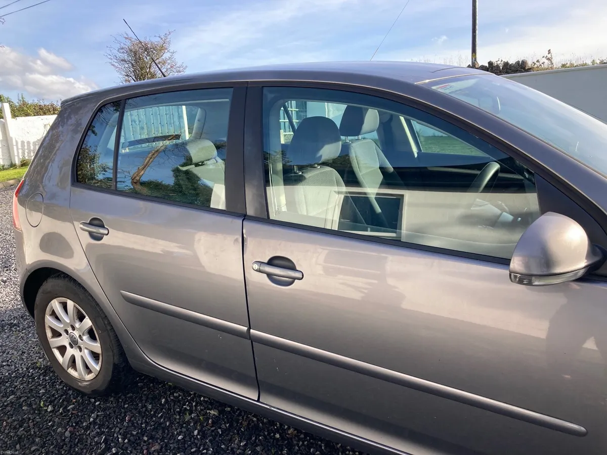 VW Golf 2008 tax + nct Jan 27, 3/4 tank petrol. - Image 4