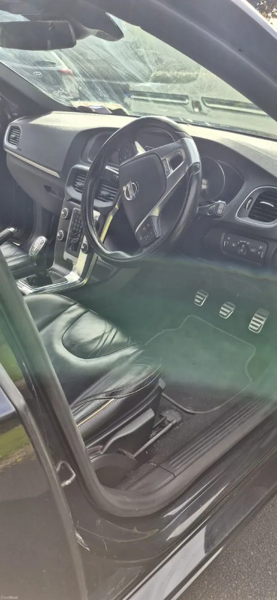 Volvo V40 2013 - Image 3