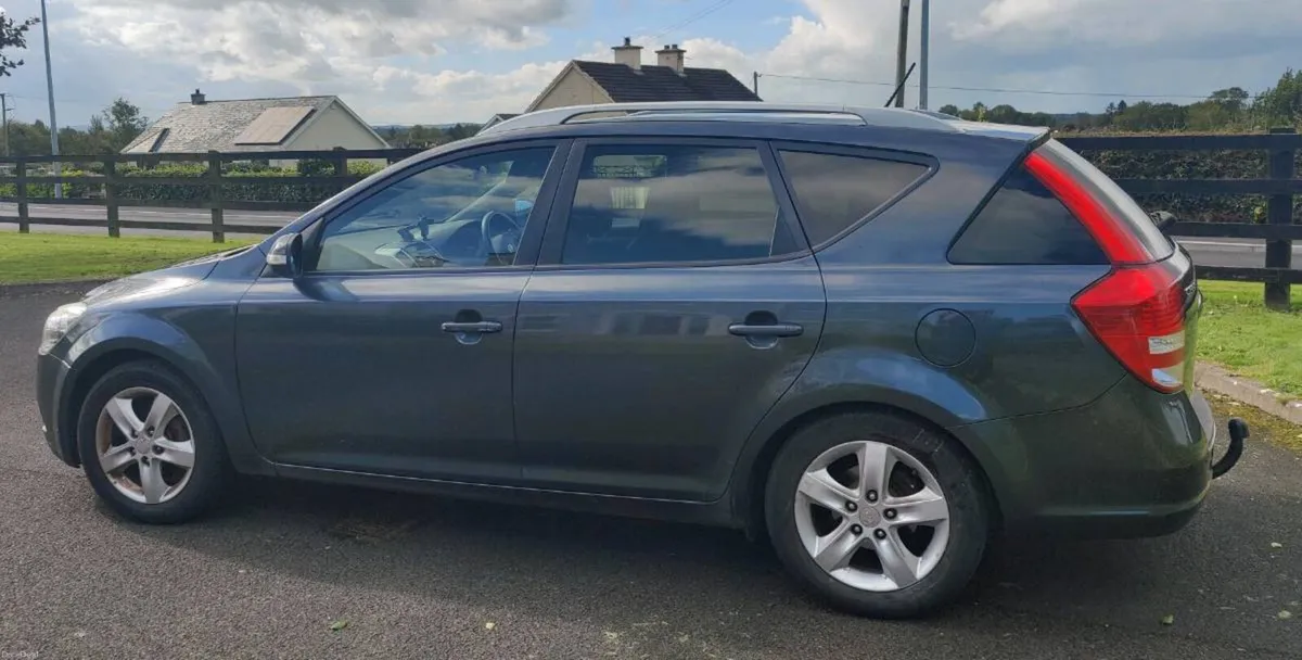 2012 Kia Ceed SW - Image 1