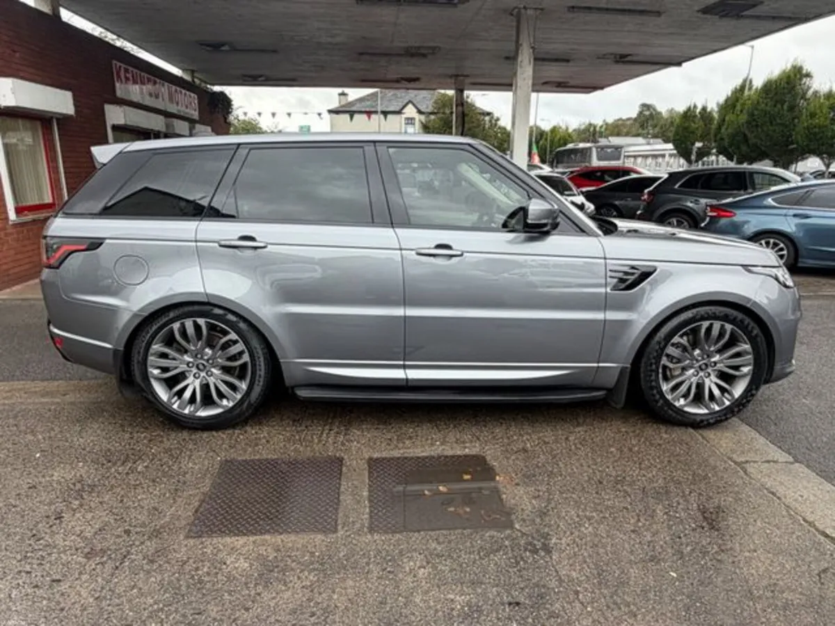 Land Rover Range Rover Sport 3.0 SDV6 HSE Dynami - Image 2