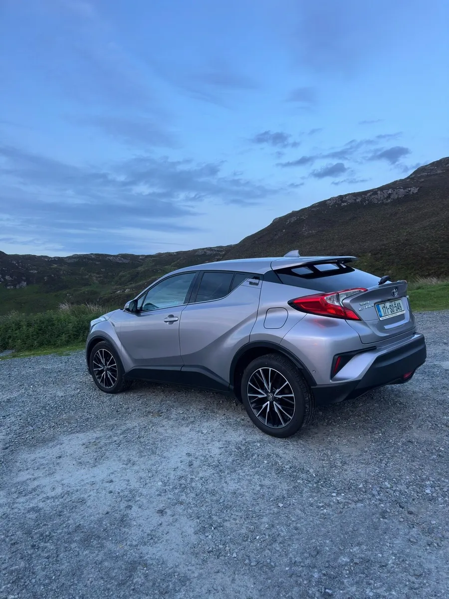 Toyota CHR hybrid  fully Irish 72.000km - Image 4