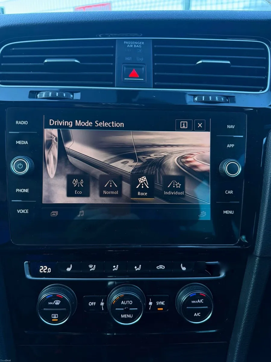 Volkswagen Golf R 2018 - Image 5