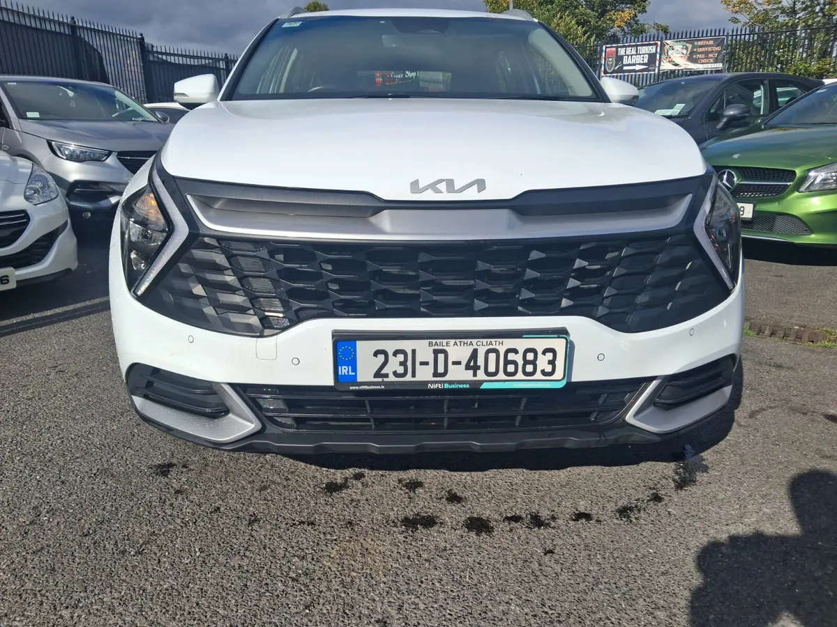 Image 3 of 18