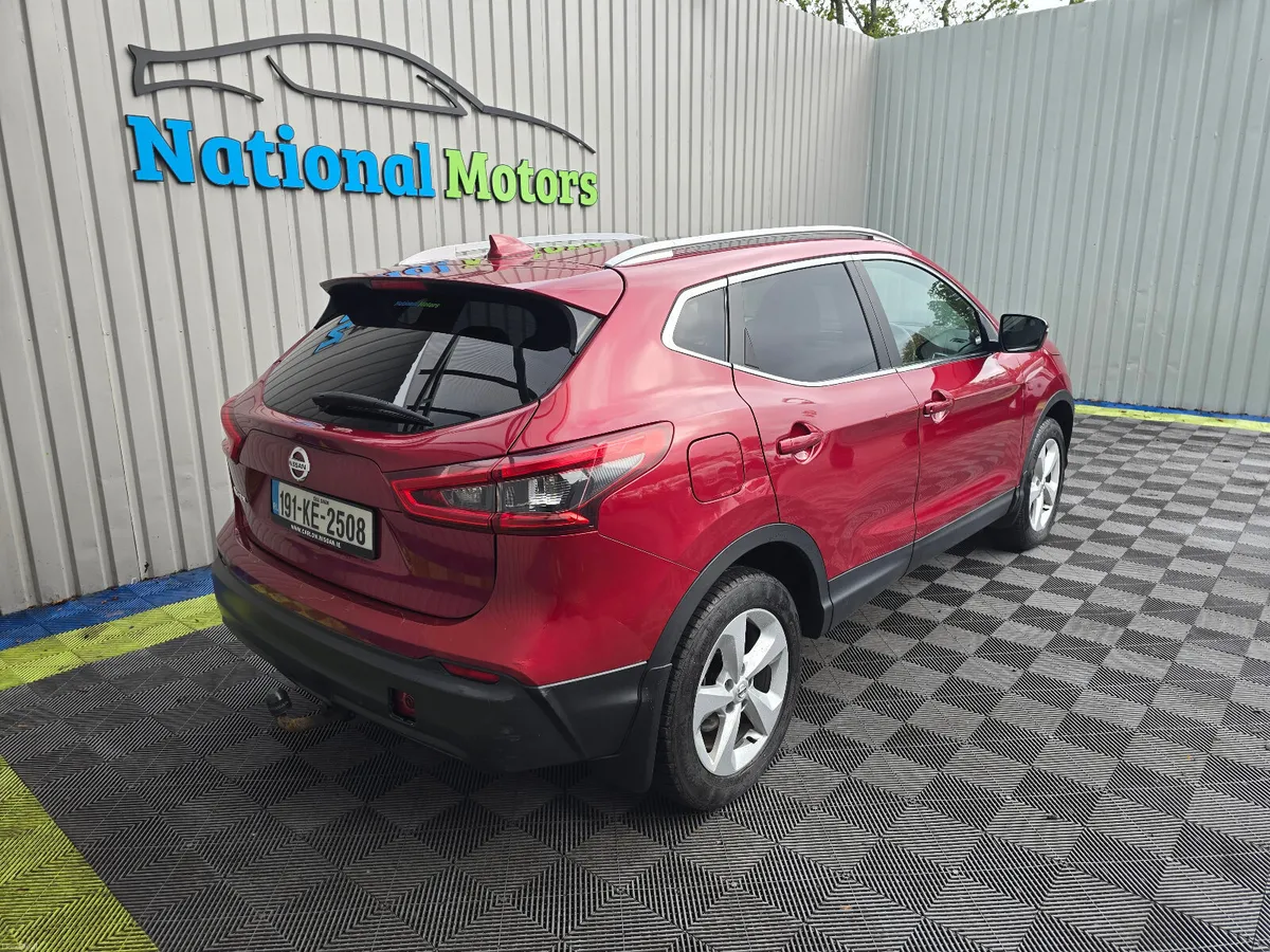 Image 3 of 25