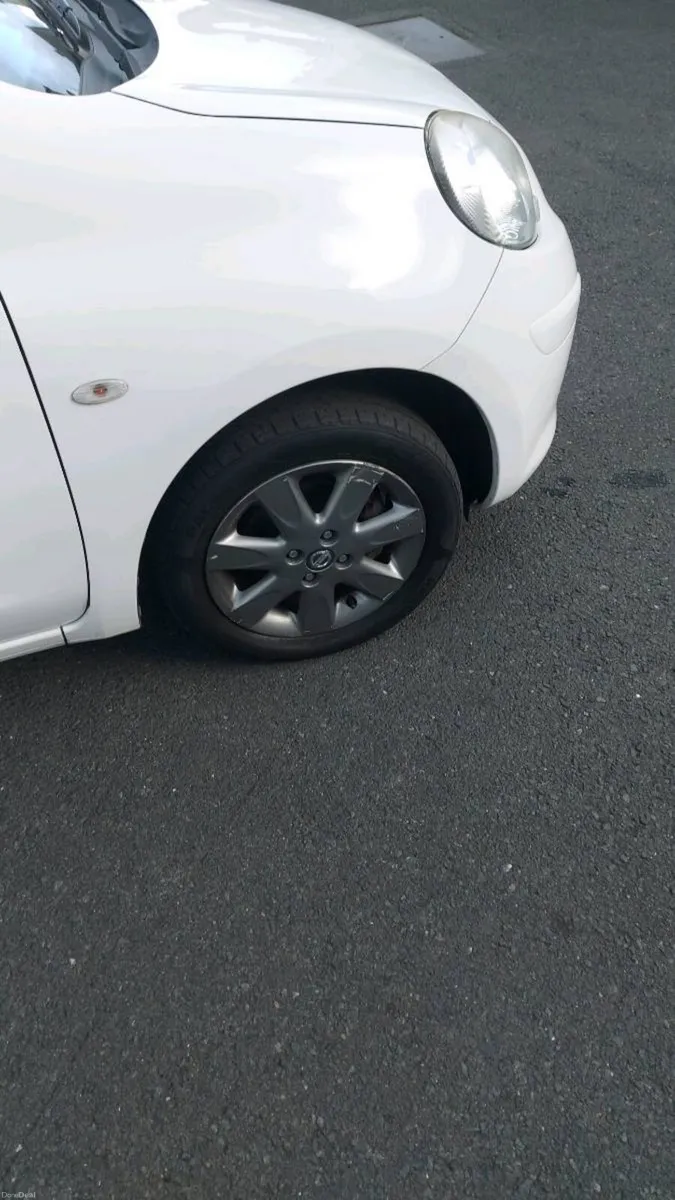 Image 2 of 10
