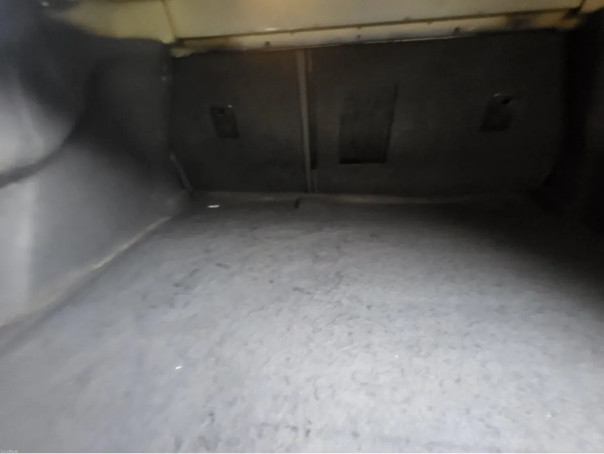 Image 4 of 18