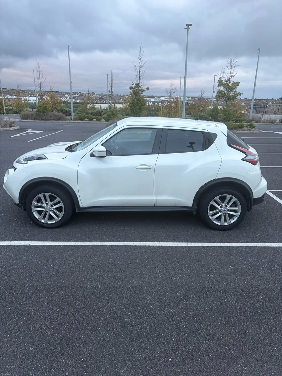 Image 4 of 12