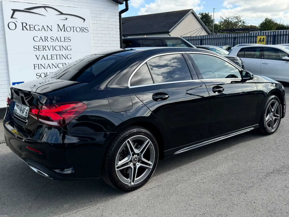 Image 3 of 31