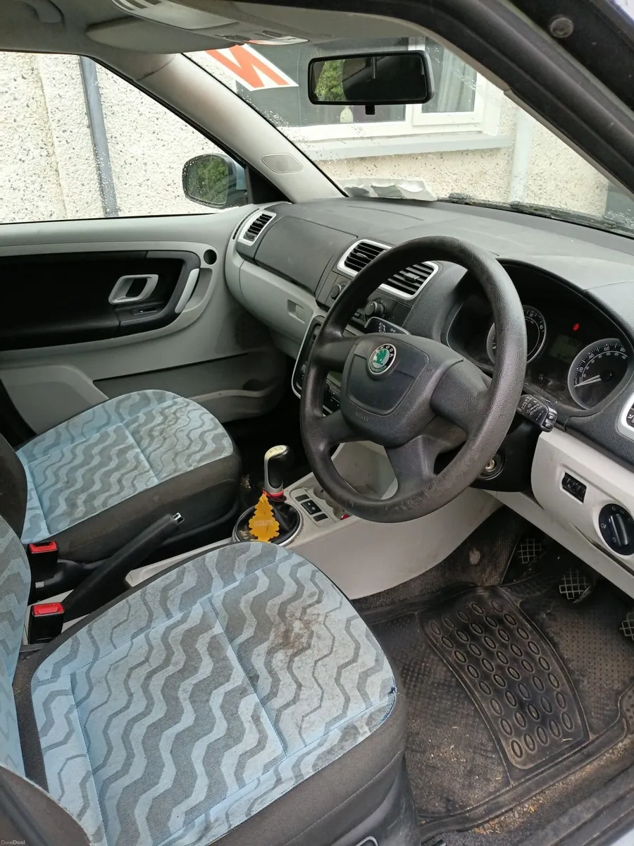 Image 2 of 6