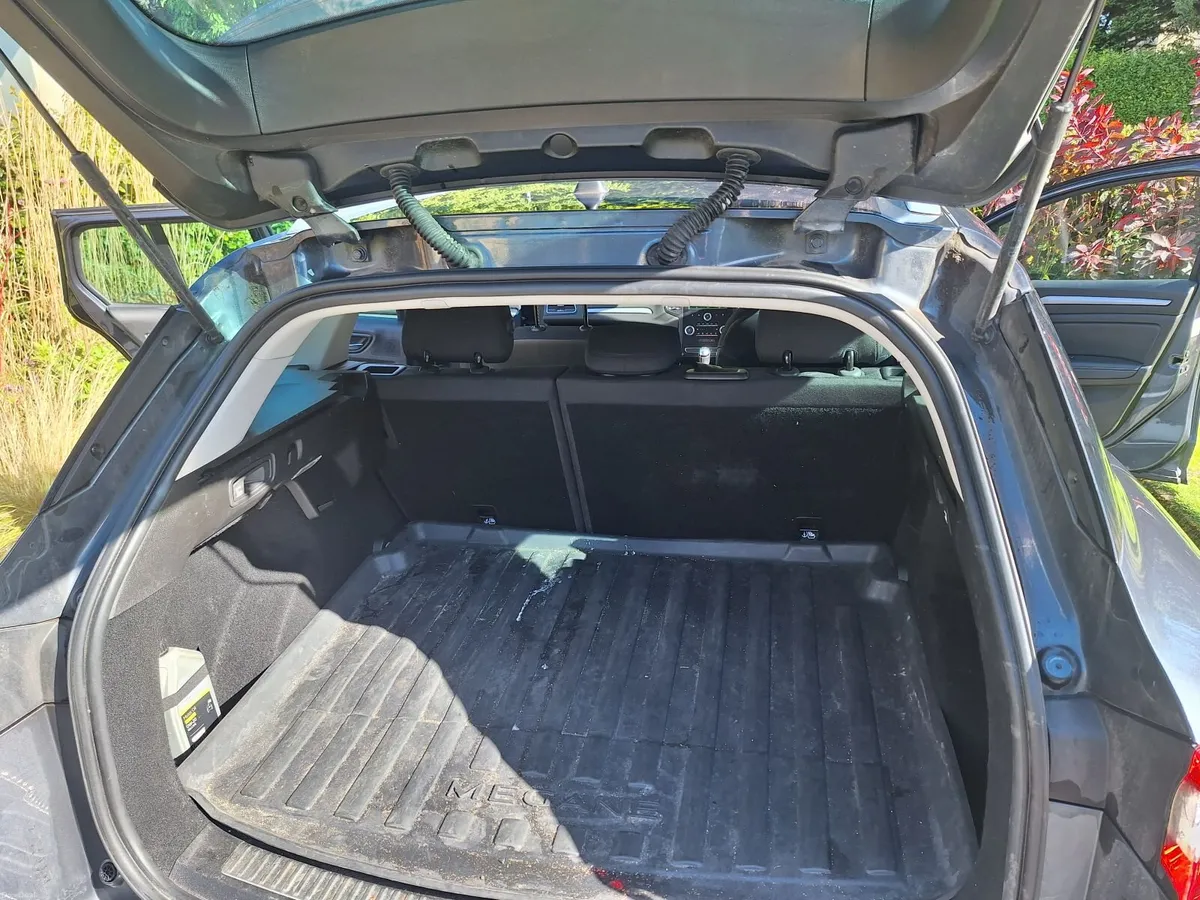 Image 4 of 20