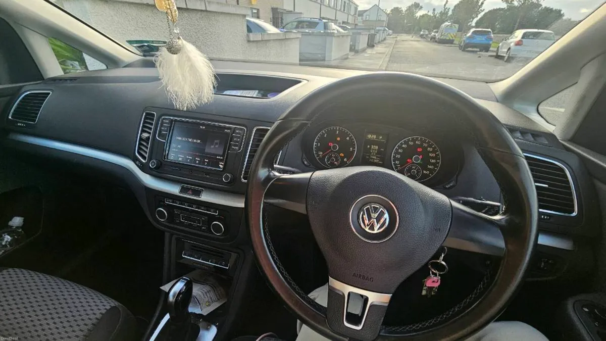 Image 4 of 8