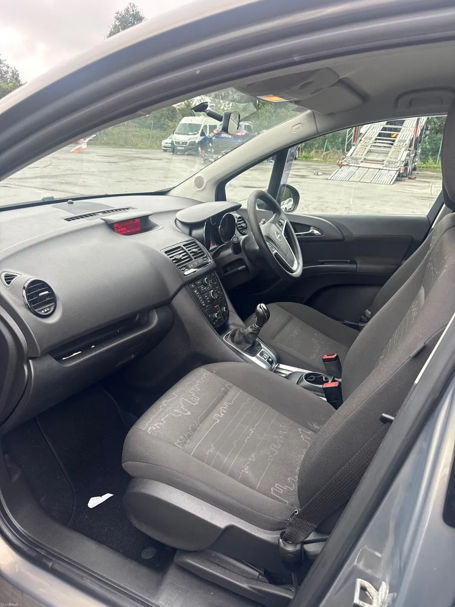 Image 4 of 7