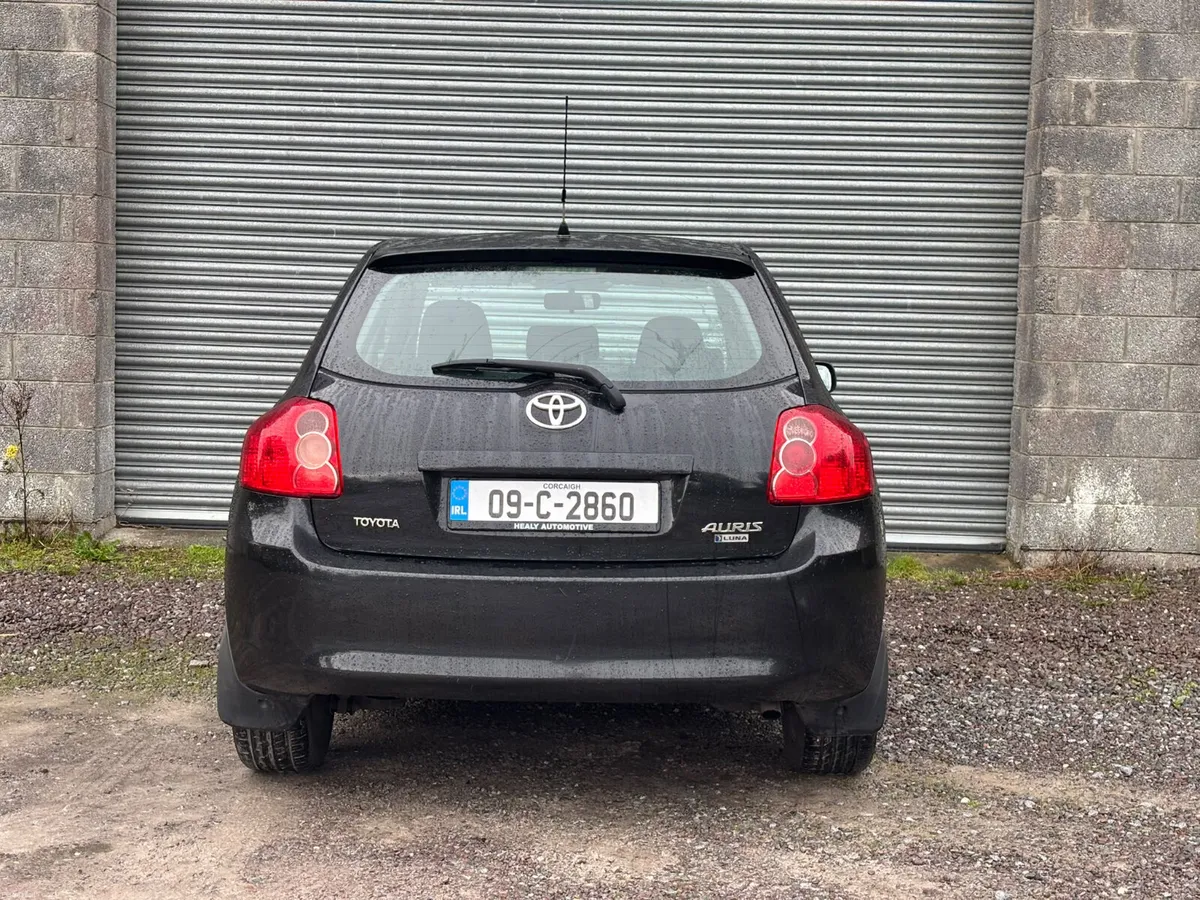 Image 4 of 16