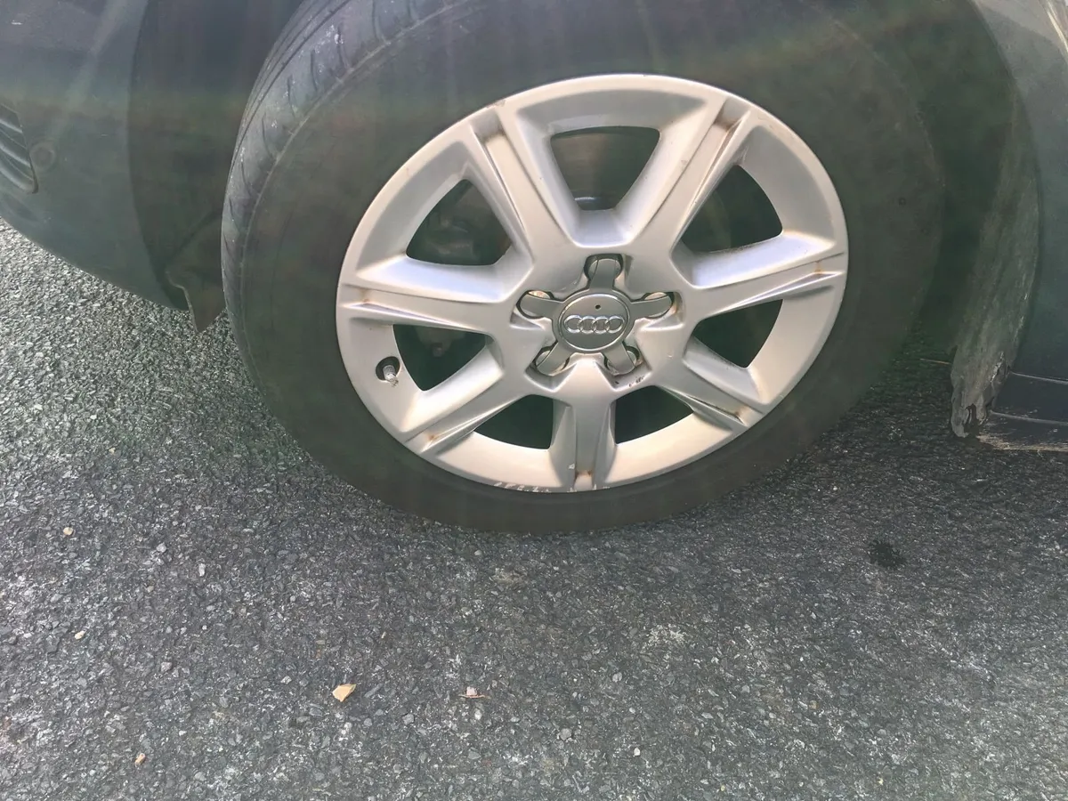 Image 2 of 6
