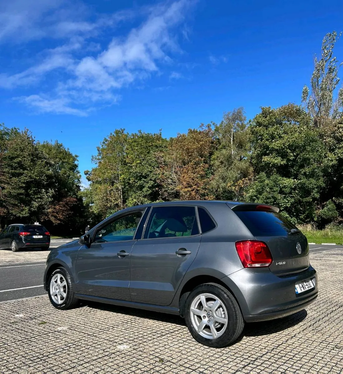 Image 2 of 14