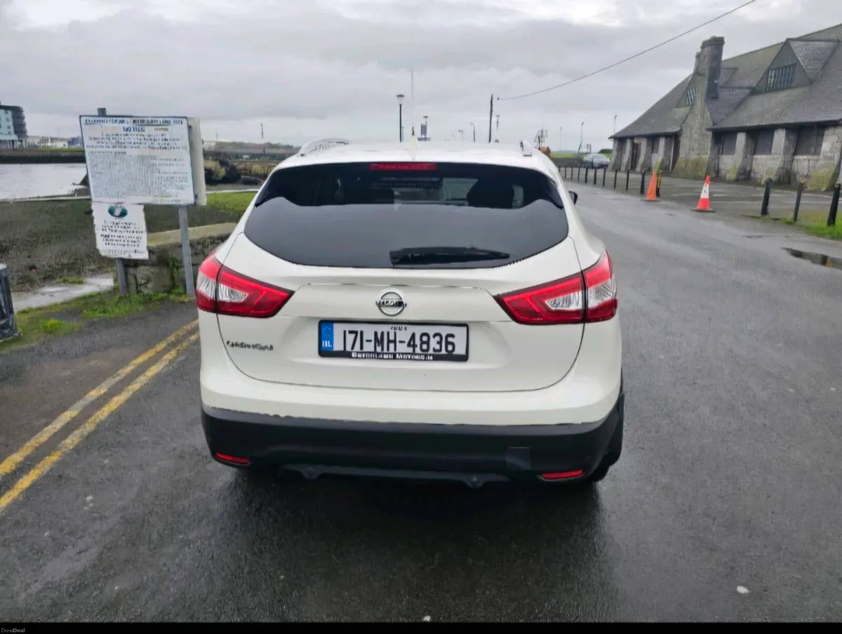 Image 2 of 4