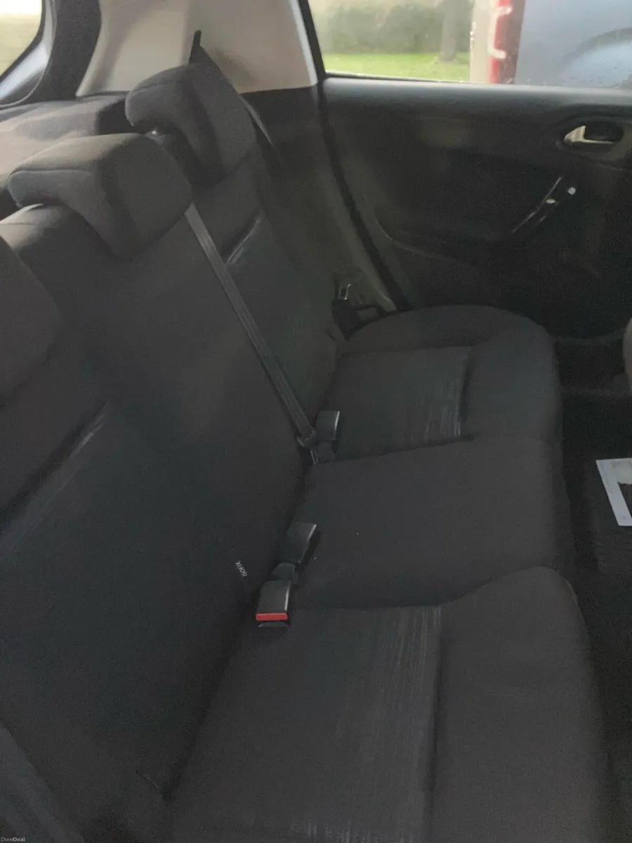 Image 4 of 8