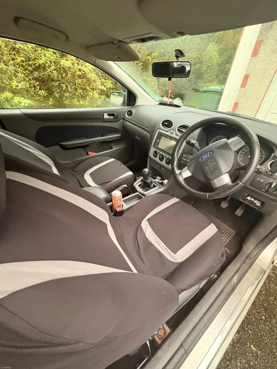 Image 2 of 6