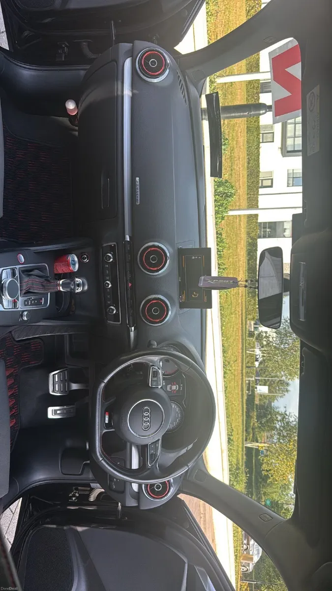 Image 4 of 8