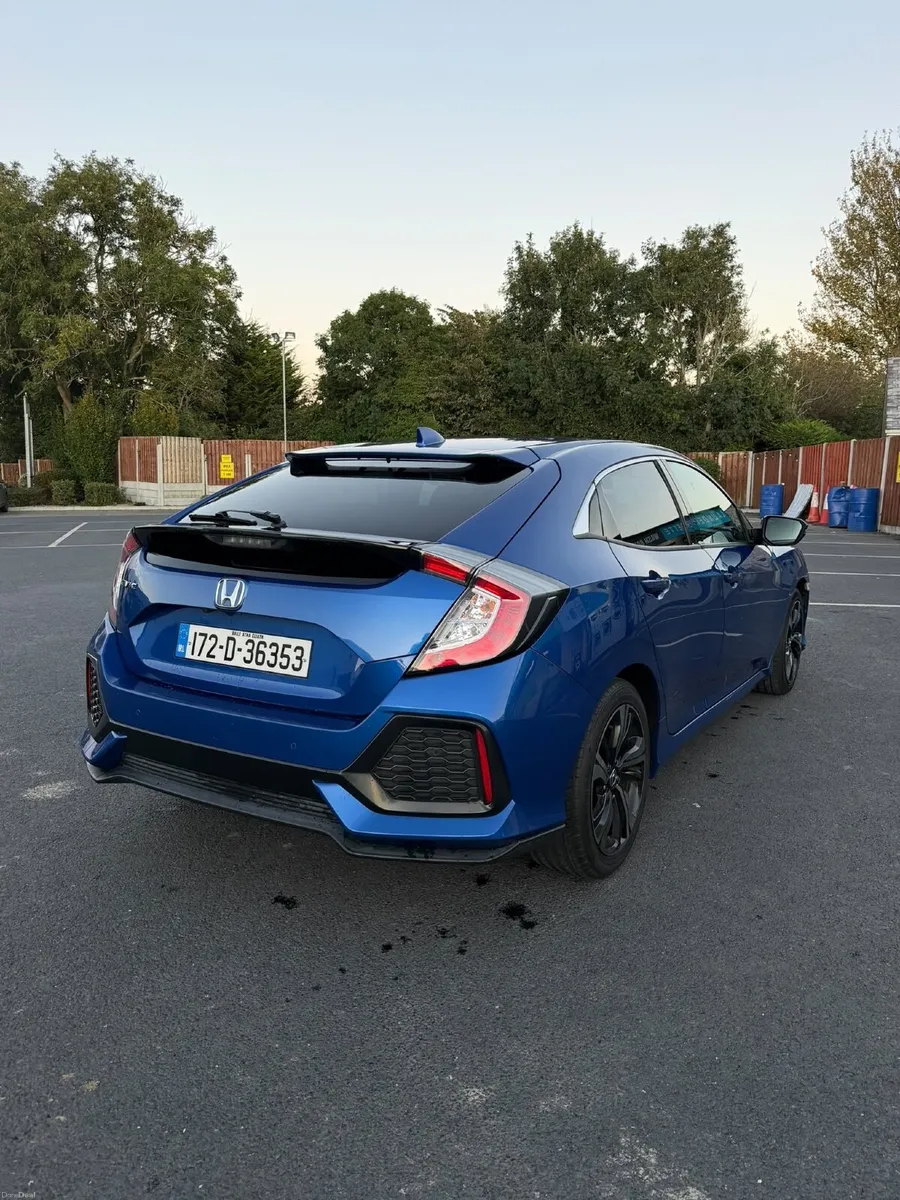 Image 3 of 20
