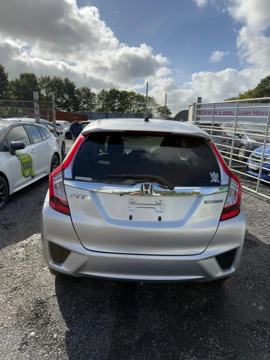 Image 2 of 20