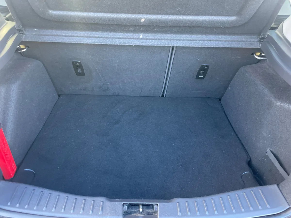 Image 4 of 8
