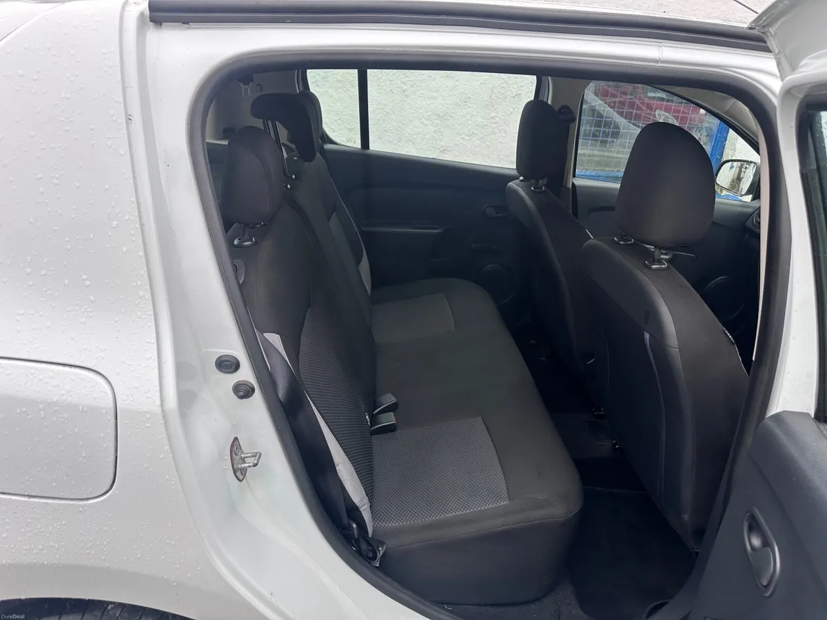 Image 2 of 6