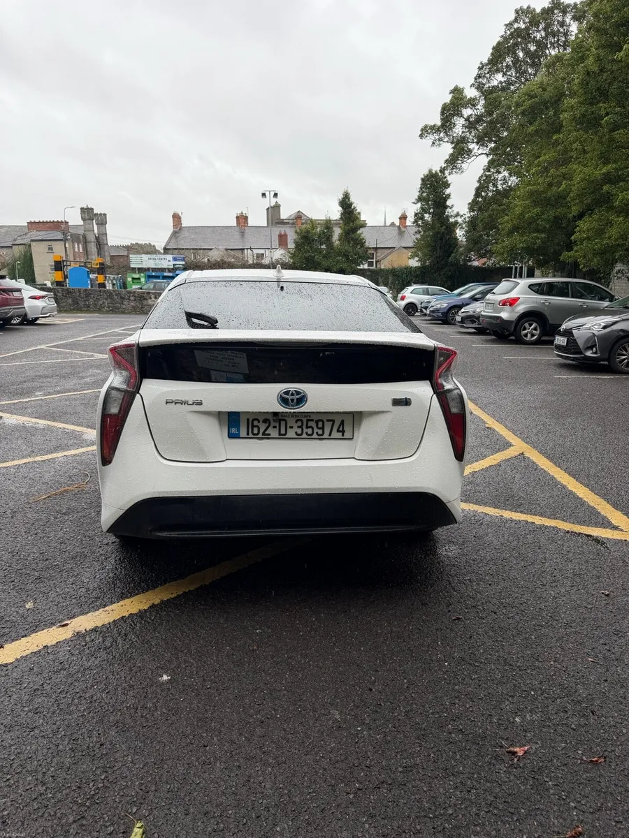Image 4 of 12