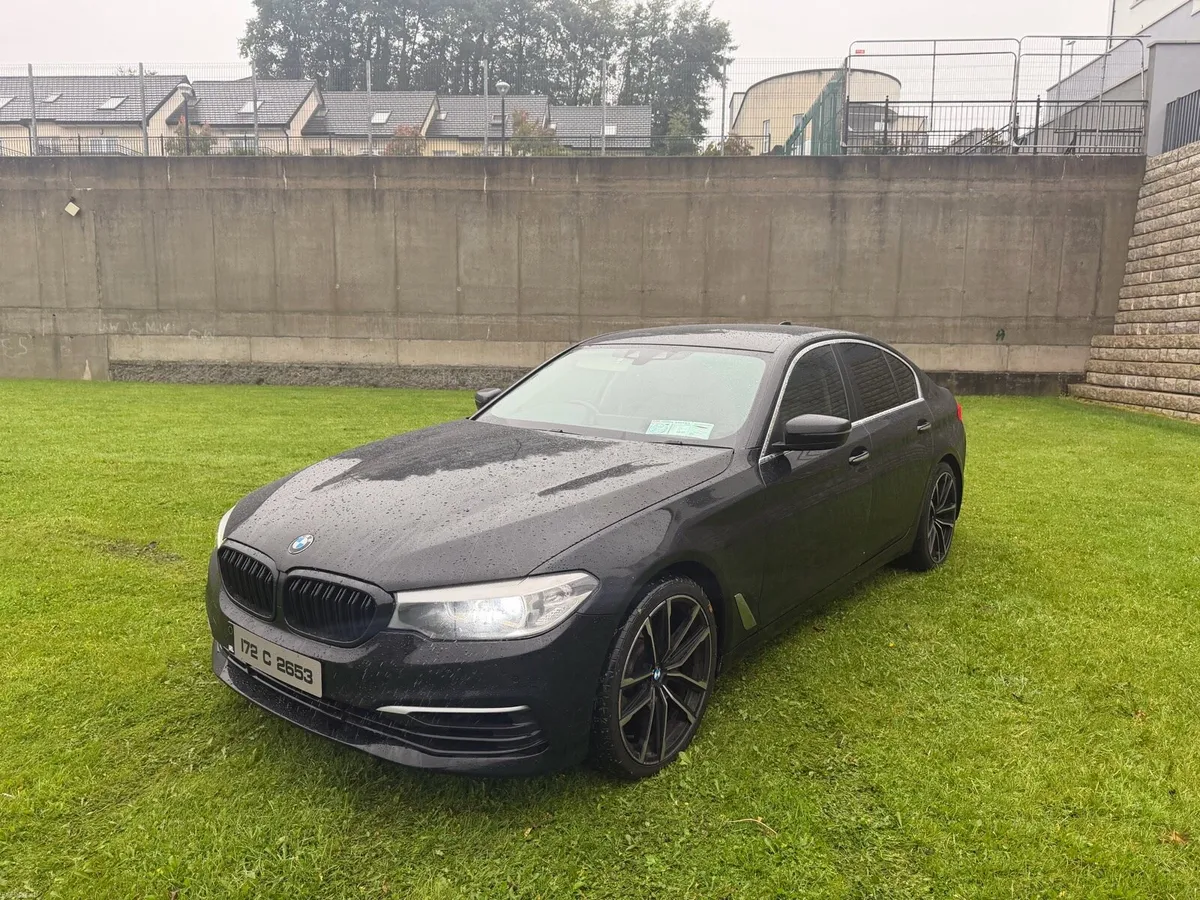 Image 2 of 10