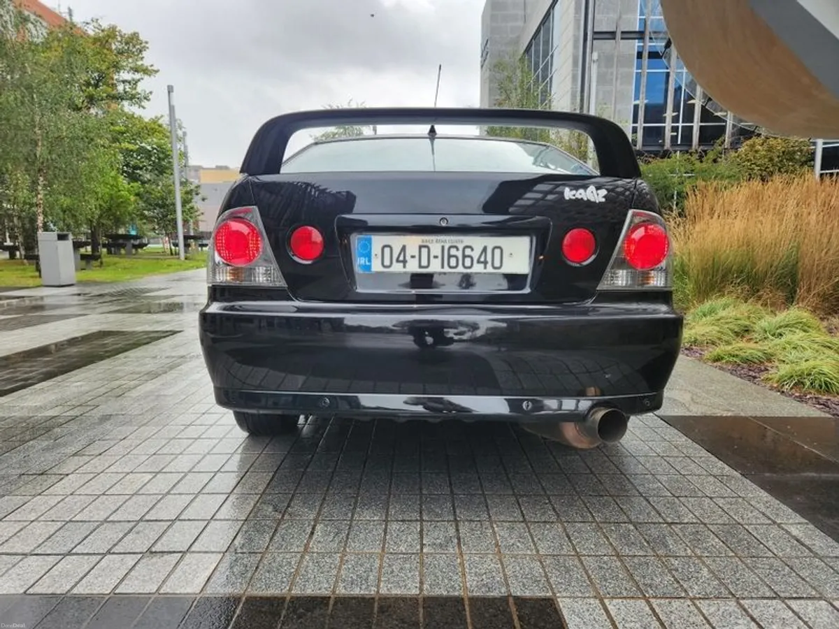 Image 6 of 9