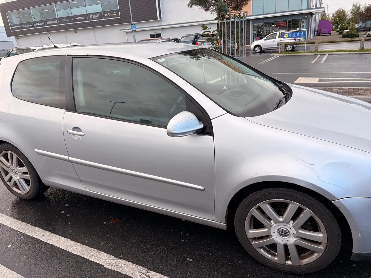 Image 2 of 7