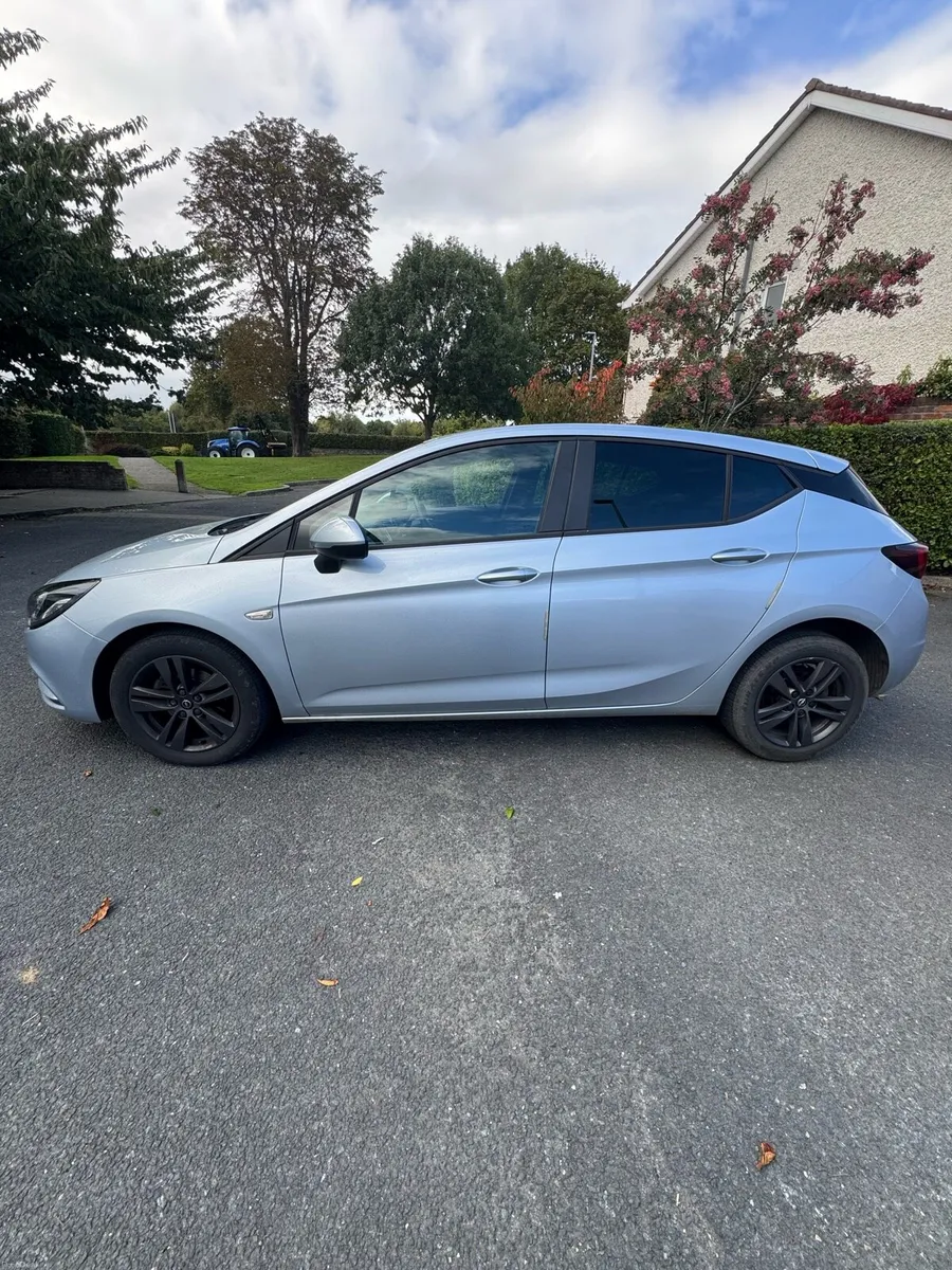Image 2 of 12
