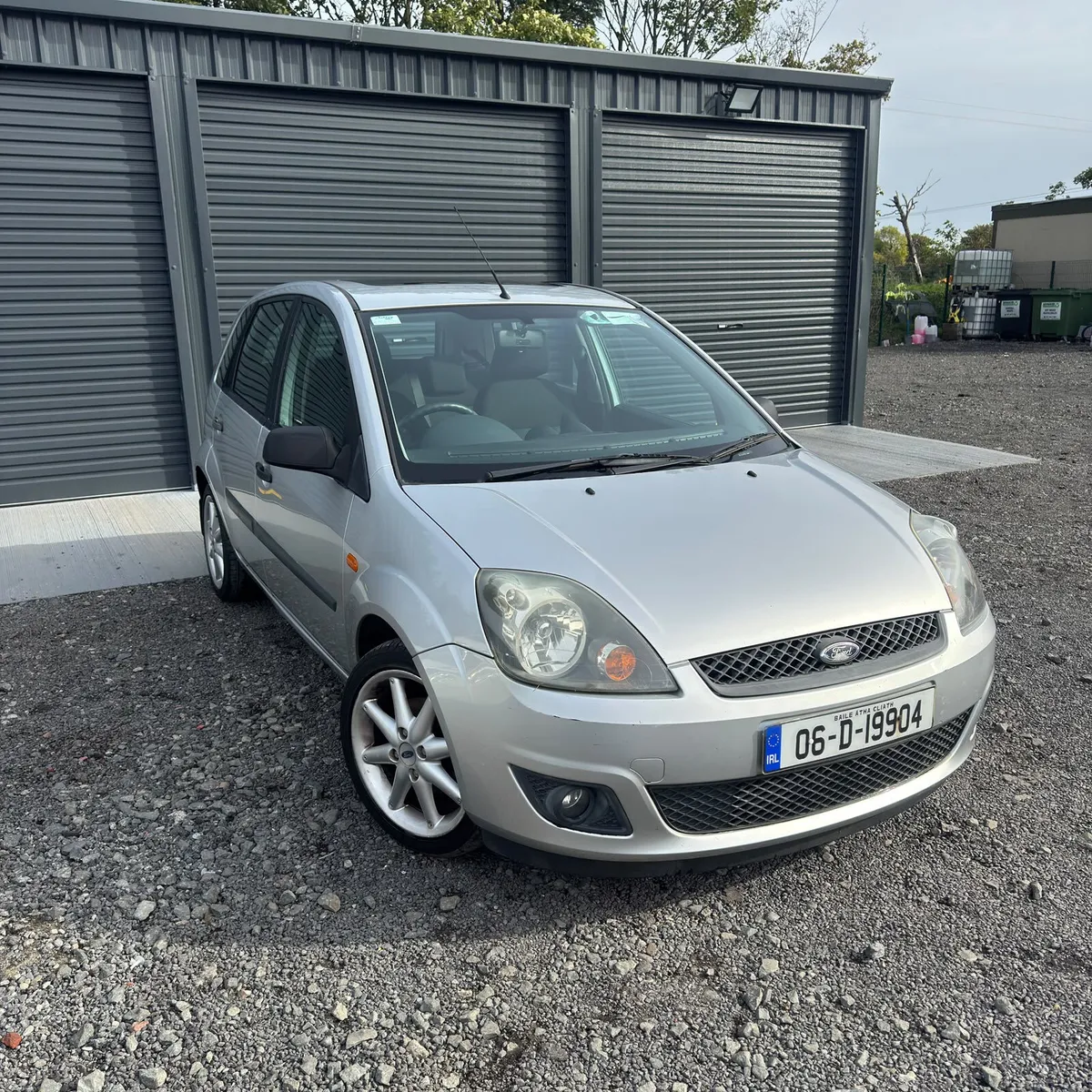 Image 2 of 27