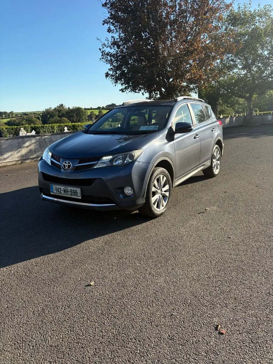 Image 2 of 12