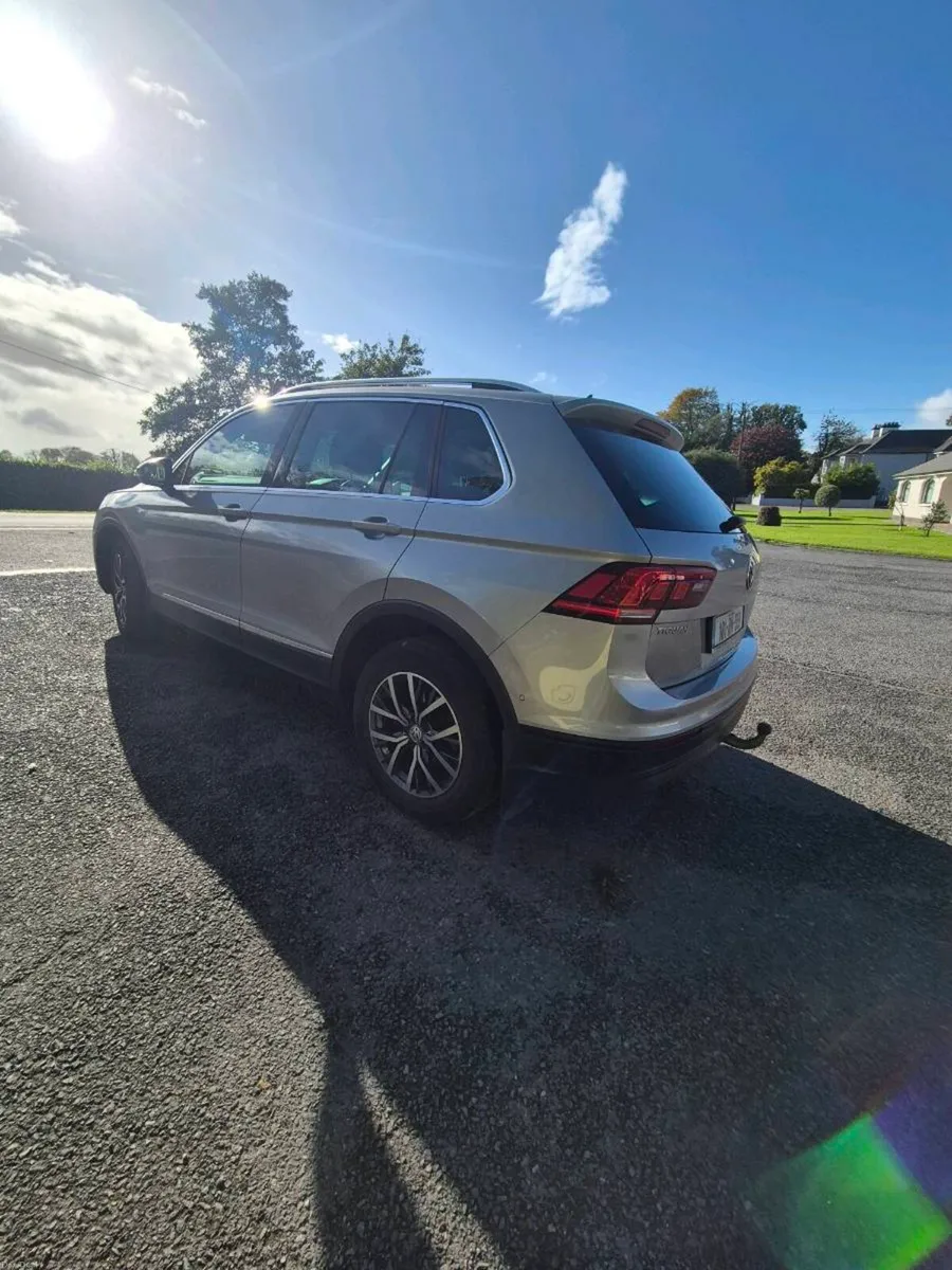 Image 4 of 8