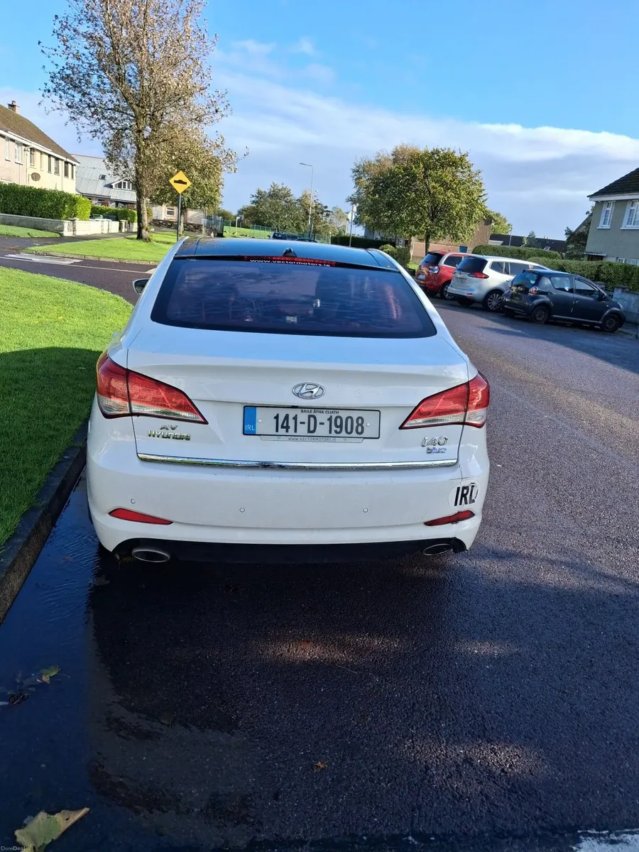 Image 2 of 8