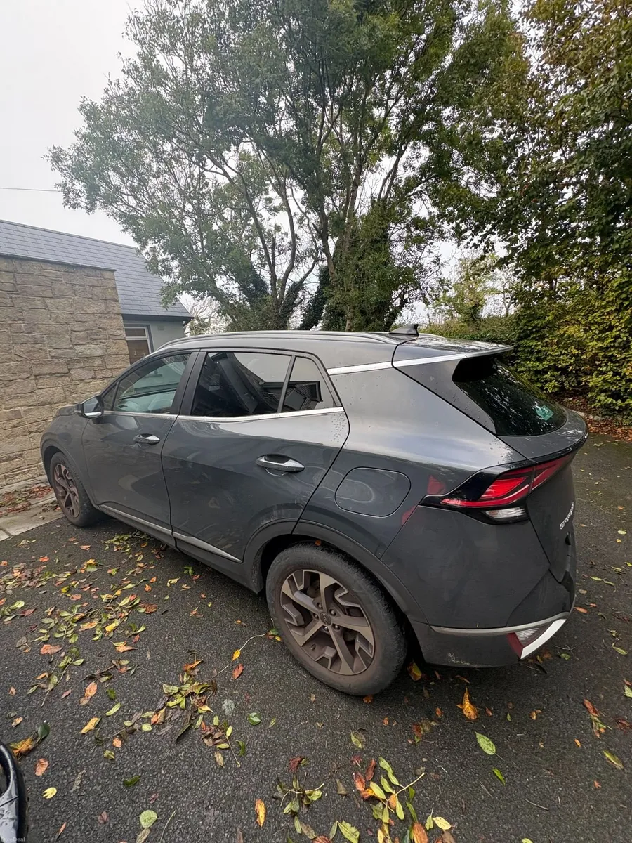 Image 2 of 6